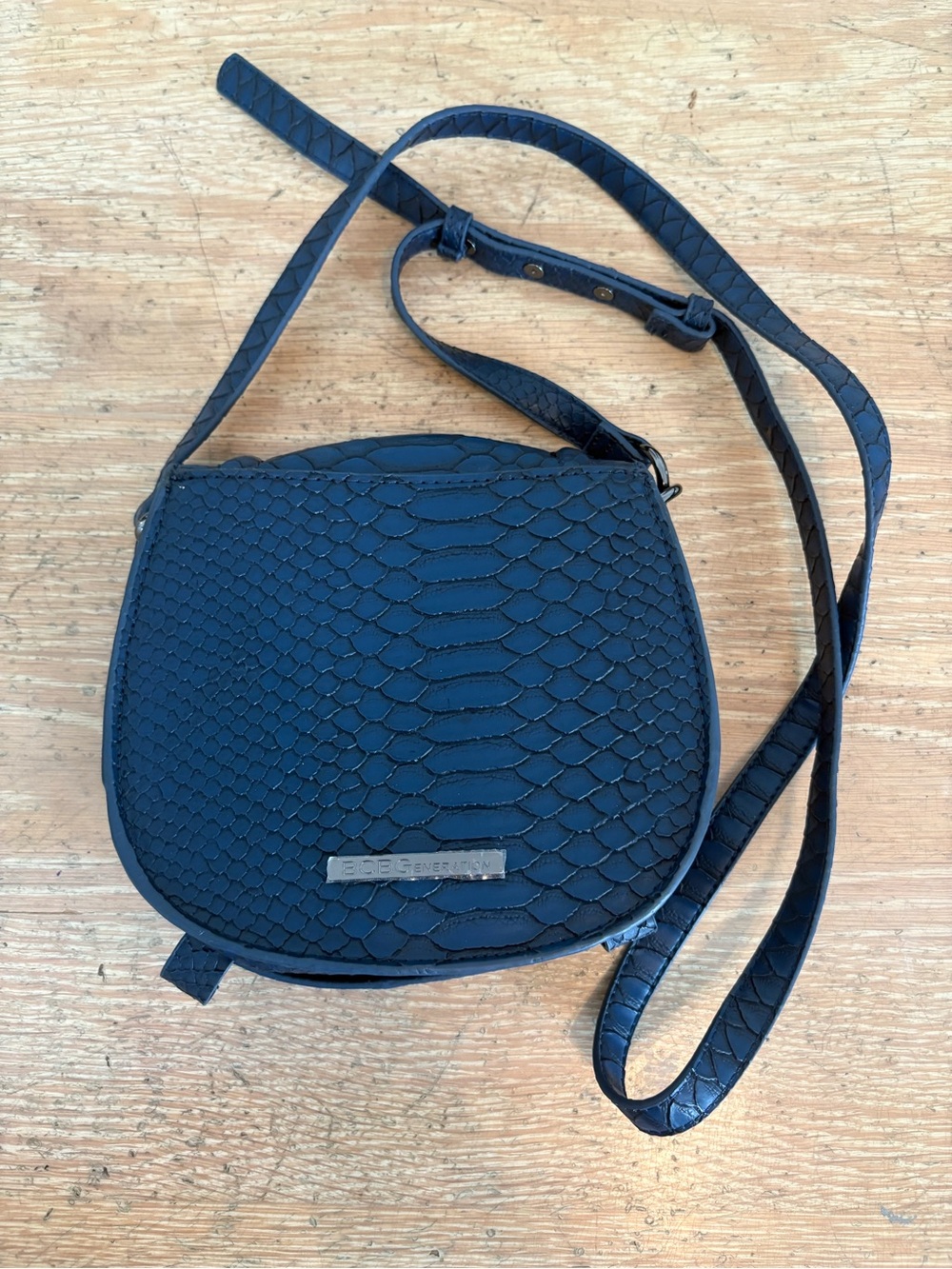 NWOT maxazria blue alligator purse